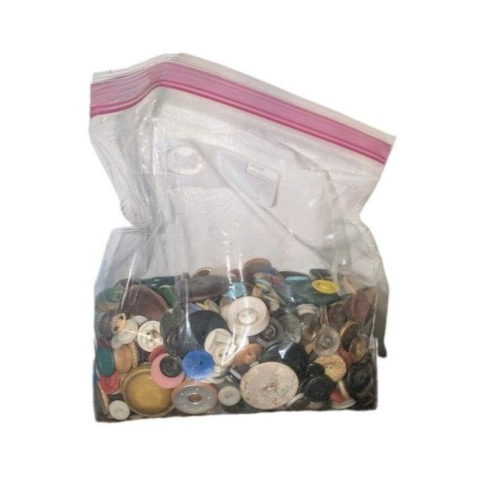 Lot of Vintage 2lbs 10oz Buttons